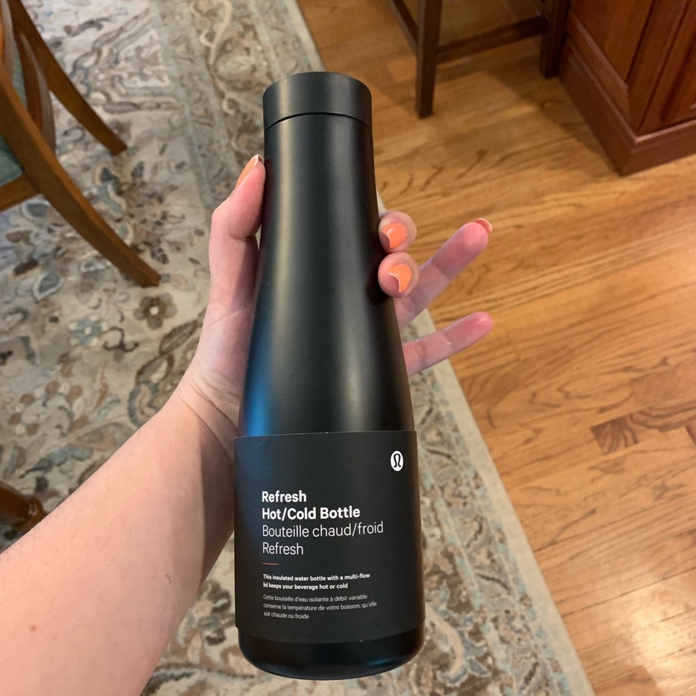 Lululemon refresh hot cold reusable bottle